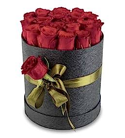 Kutuda Kırmızı Güller 